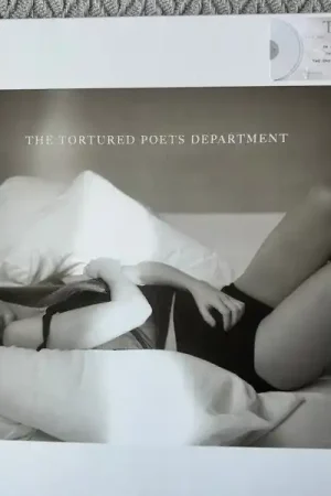 Free Shipping Taylor Swift : The Tortured Poets Department 2xLP, Album, Whi (M / M) - Dig Vinyl