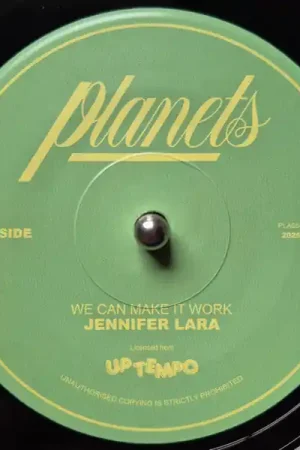 Jennifer Lara : We Can Make It Work 7", Single (M / M) - Dig Vinyl Trending