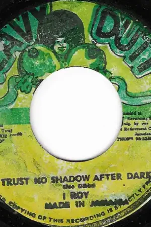 Viral Trust No Shadow After Dark / Banana Stark (Ver)