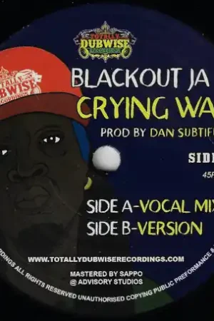 Crying War / Ver Must Have