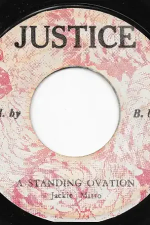 Luxury A Standing Ovation / Ital Girl