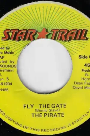 Shop Now Fly The Gate / Ver